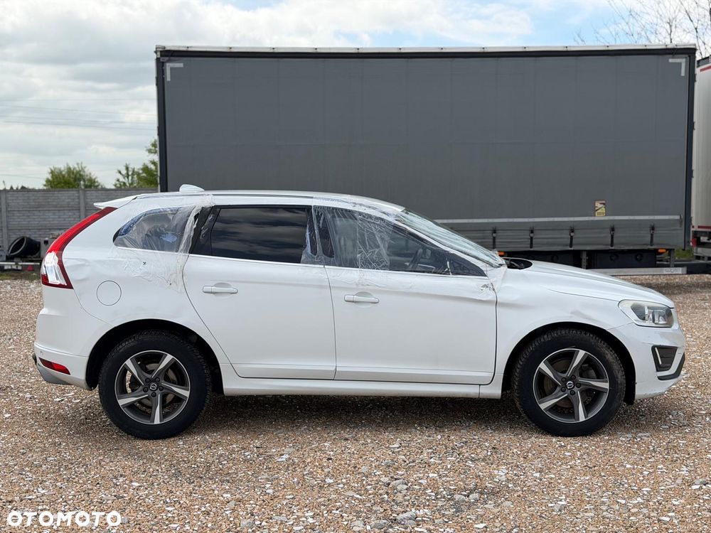 Volvo XC 60 D3 Drive-E R-Design Kinetic - 4