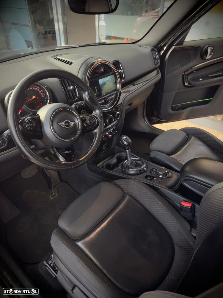 MINI Countryman Cooper SD Auto - 11
