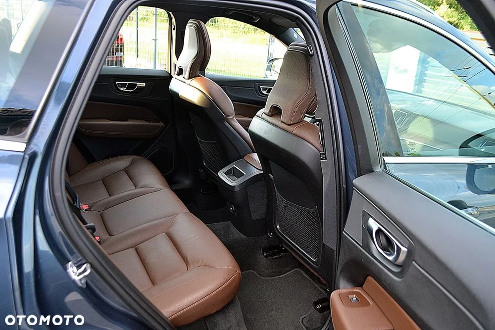 Volvo XC 60 D4 Geartronic Summum - 19