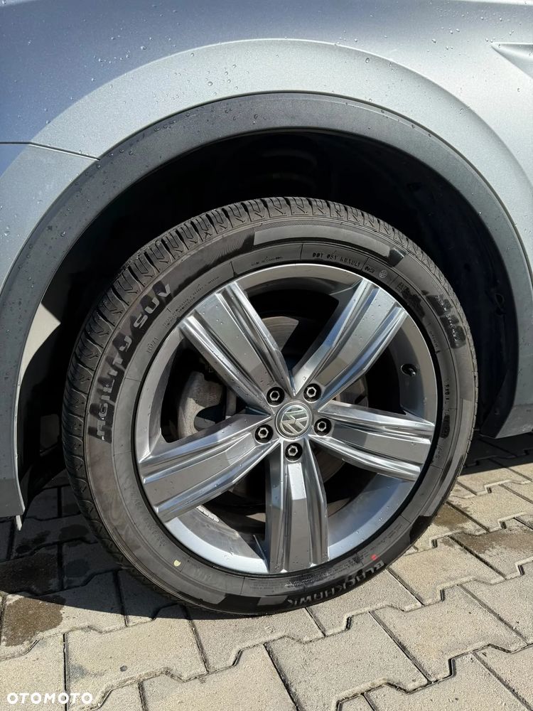 Volkswagen Tiguan - 26
