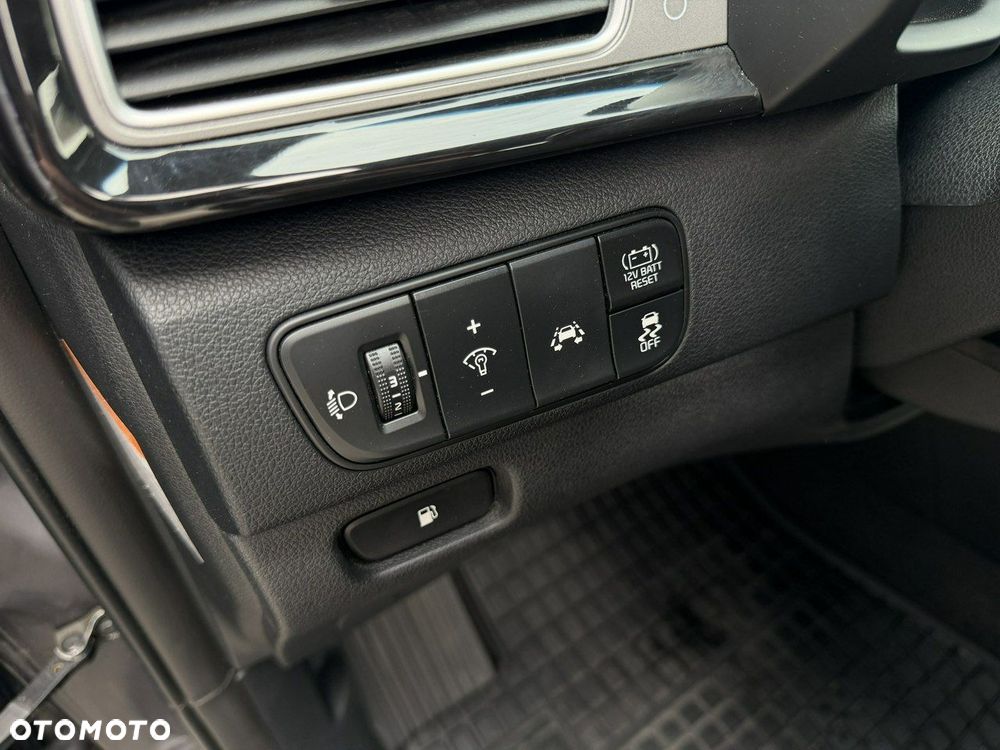 Kia Niro 1.6 GDI Hybrid L - 13