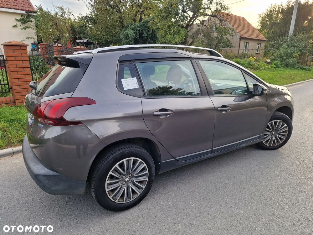 Peugeot 2008 1.6 BlueHDi Style - 6