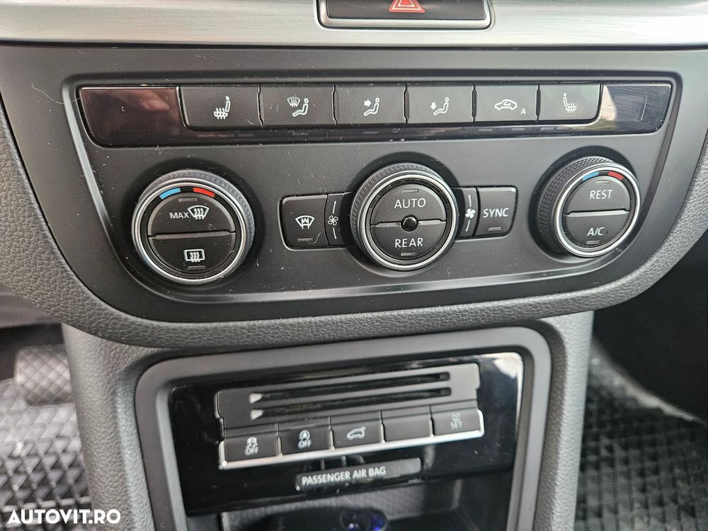 Volkswagen Sharan 2.0 TDI DSG BlueMotion Technology Highline - 12