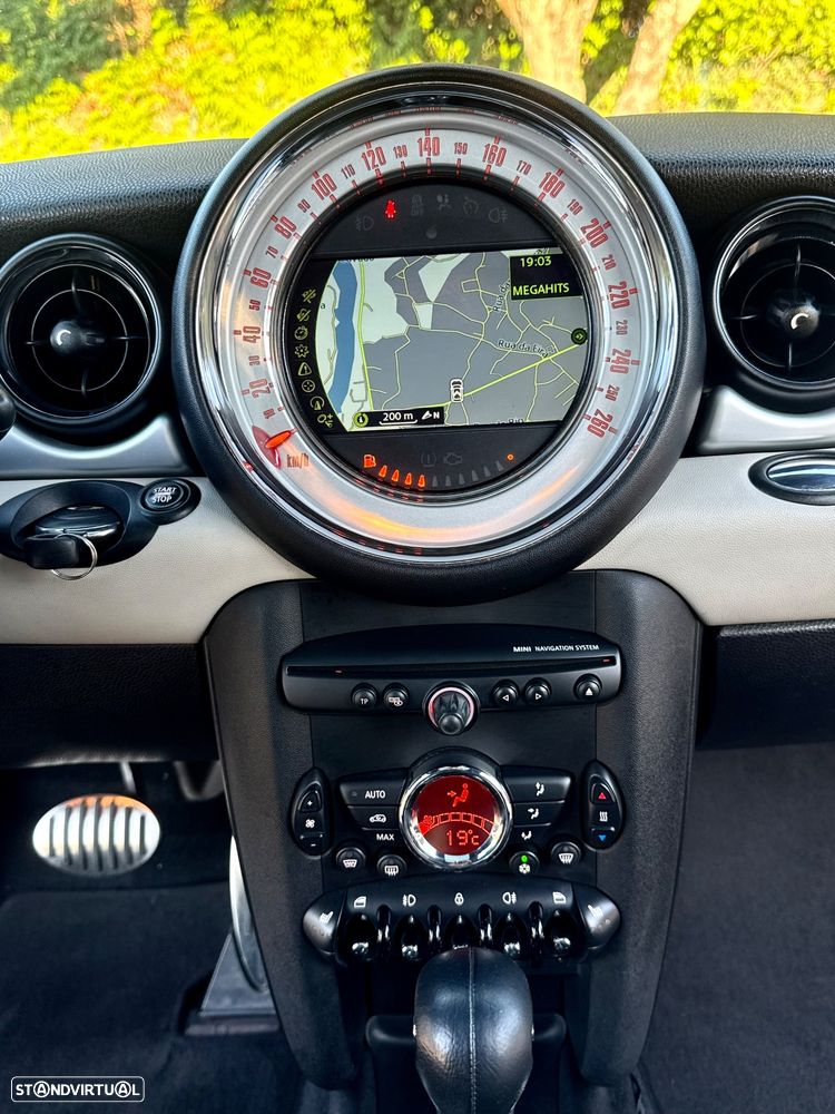 MINI 3 Portas Cooper SD Auto - 35