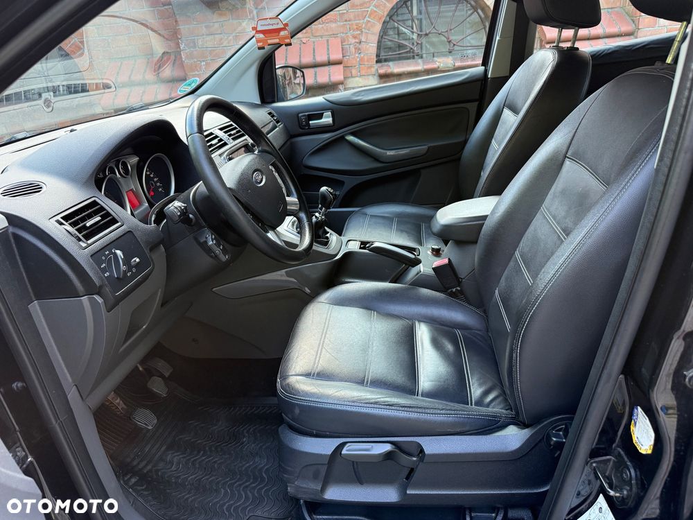 Ford Kuga 2.0 TDCi 4x4 Trend - 13