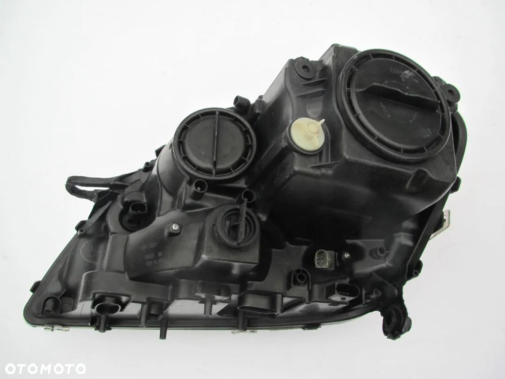 MERCEDES ML W164 2005 - reflektor USA HELLA - 11