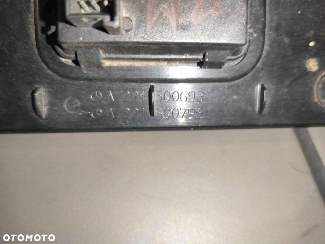 MERCEDES W221 LIFT SKLASA PRZYCISK OTWIERANIA KLAPY LISTWA OSŁONA ZAMKA KPL - 8