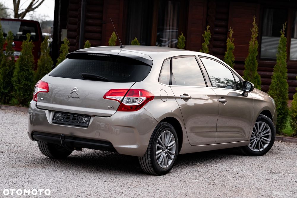 Citroën C4 e-HDi 110 Selection - 13