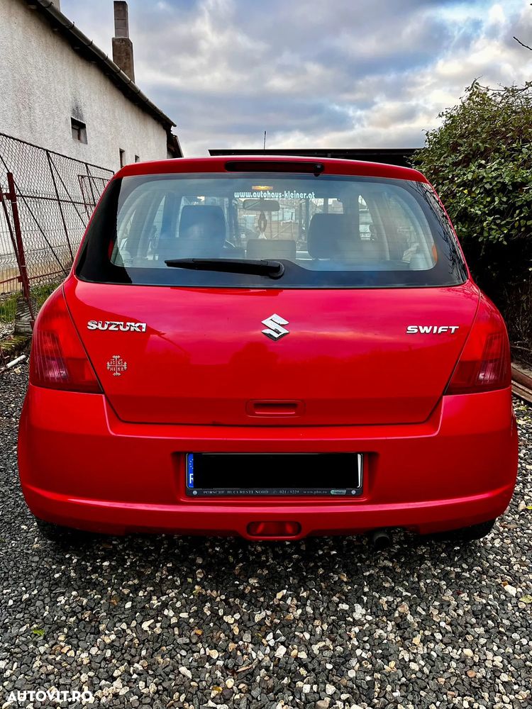 Suzuki Swift - 4