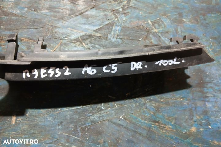 Grila proiector dreapta 4B0807682AA 4B0807682AA Audi A6 4B/C5 [faceli - 3
