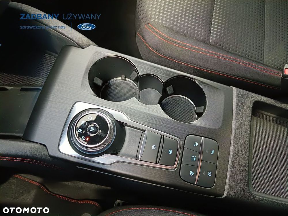 Ford Kuga 2.0 EcoBlue 4x4 ST-LINE X - 25