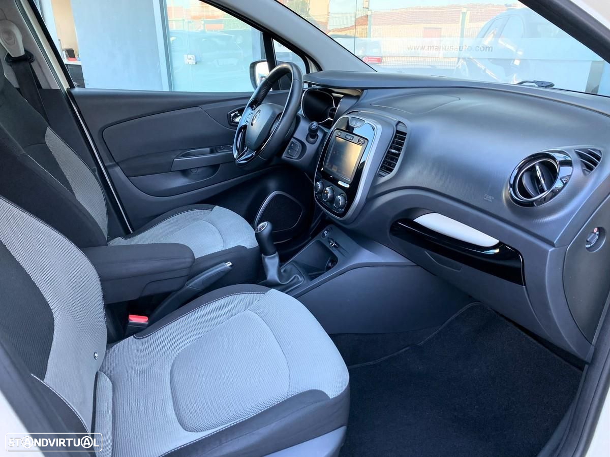 Renault Captur 1.5 dCi Exclusive - 10