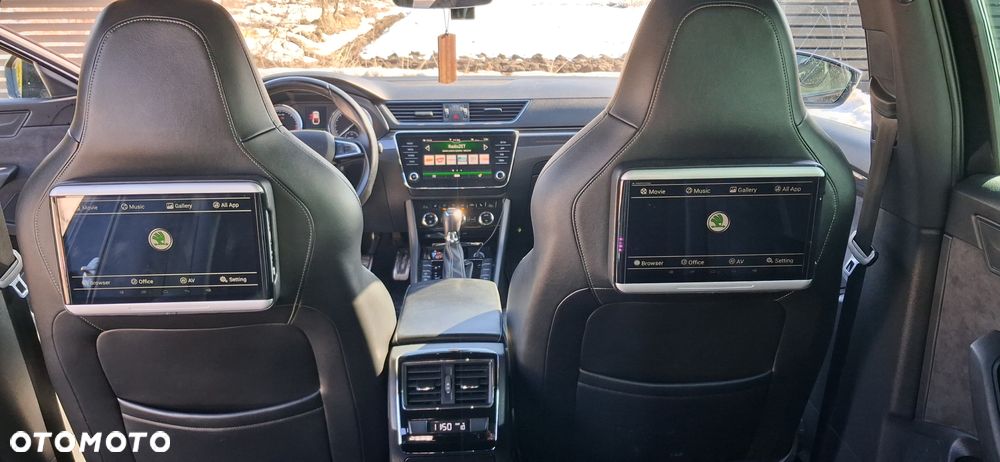 Skoda Superb 2.0 TDI Sportline DSG - 10