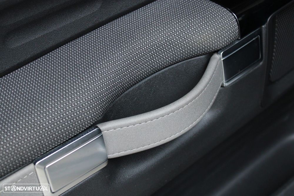 Citroën C4 Cactus 1.5 BlueHDi Cool&Comfort EAT6 - 26