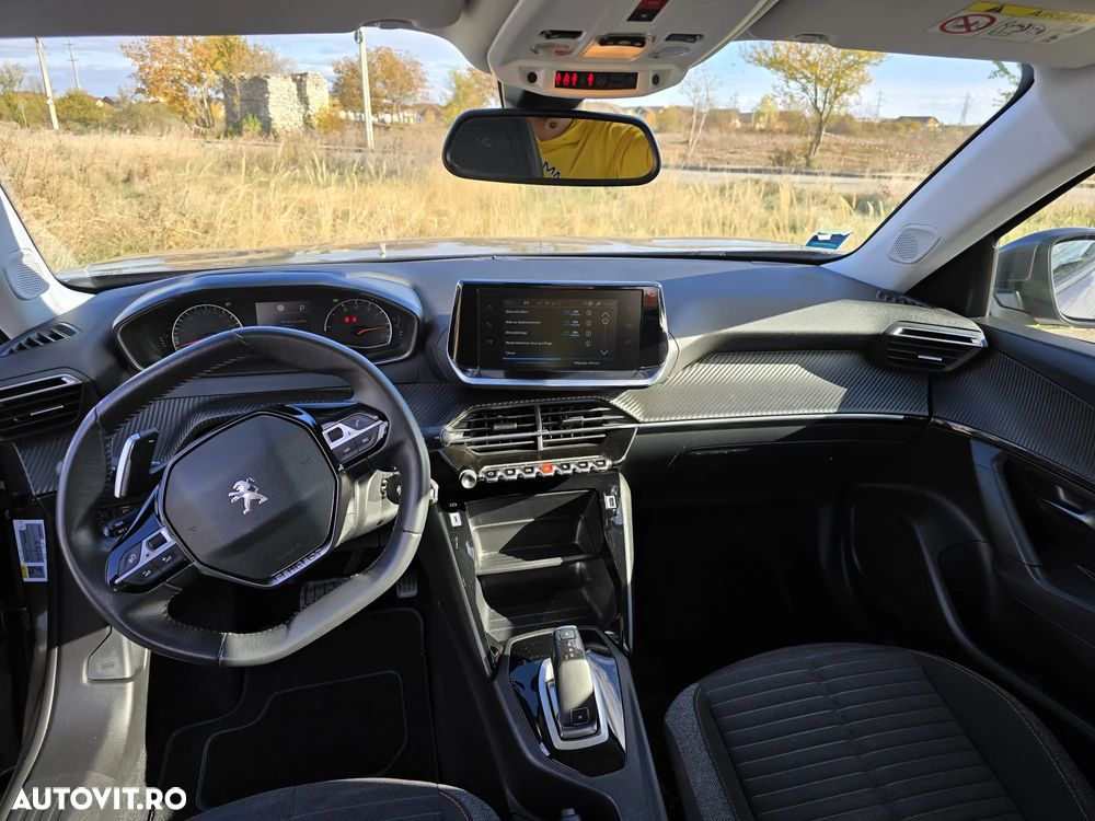 Peugeot 2008 1.5 BlueHDI STT EAT8 Allure - 16