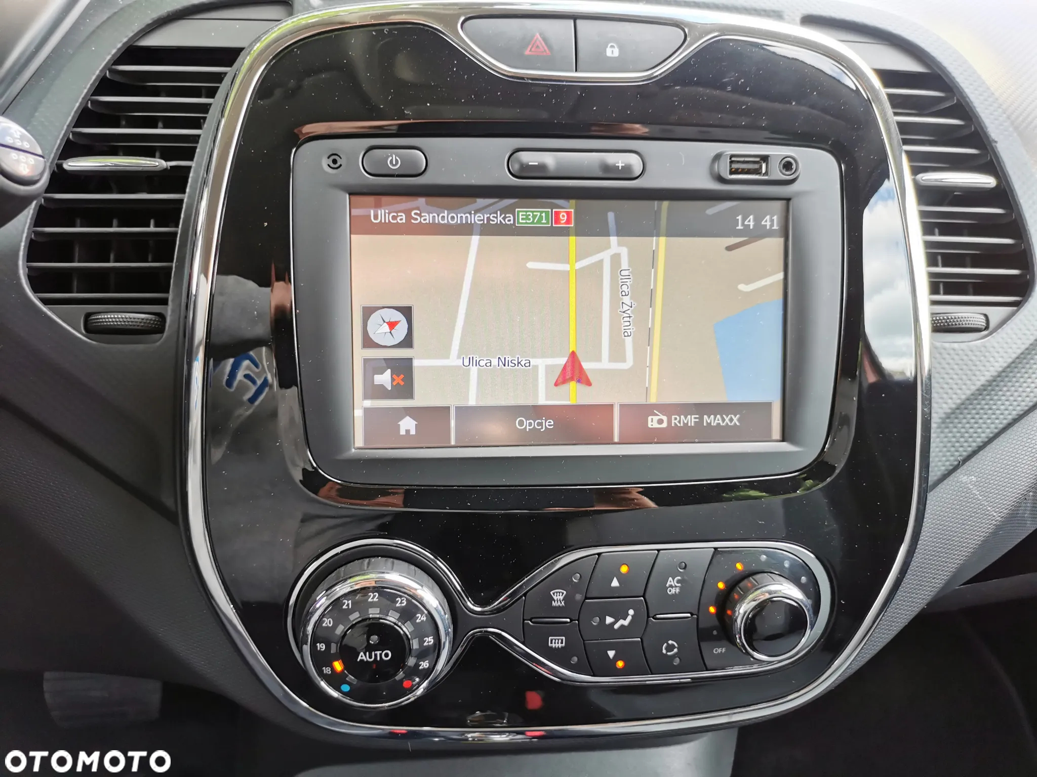 Renault Captur 1.2 TCe Intens EDC - 12