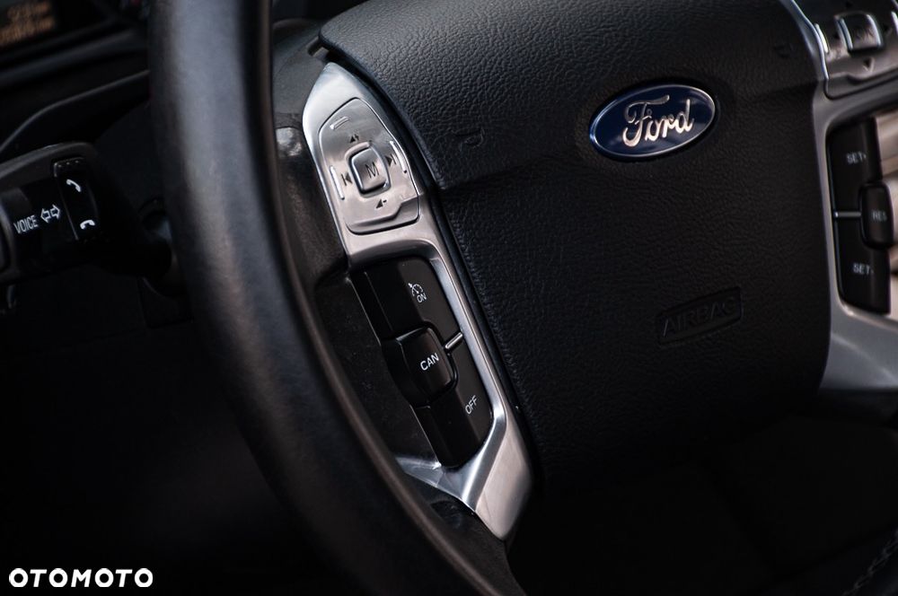 Ford Mondeo 2.0 TDCi Ambiente - 32