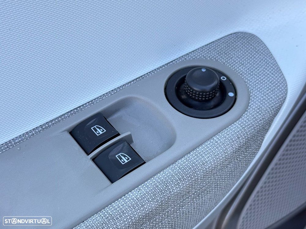 Renault Zoe (s/ Bateria) Life 40 Flex - 21