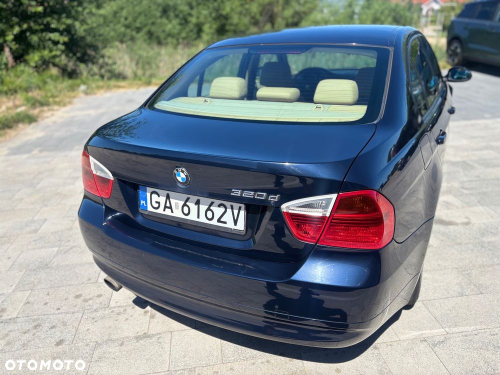 BMW Seria 3 320d DPF - 8