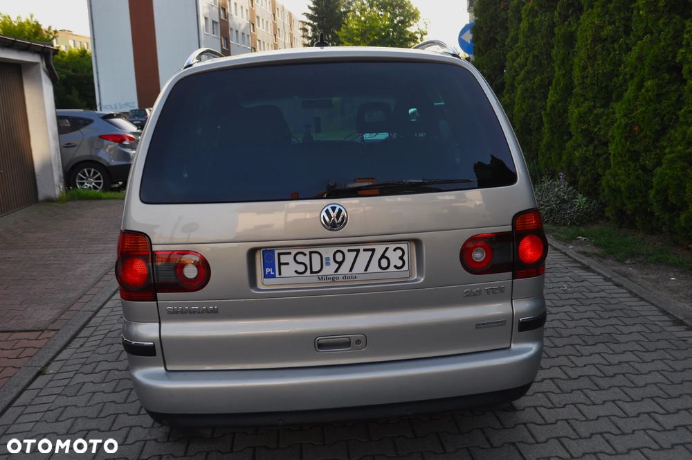 Volkswagen Sharan 2.0 TDI Exclusive Edition - 8