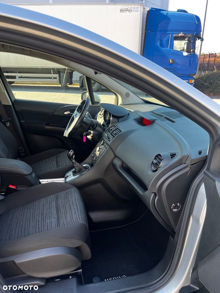 Opel Meriva 1.4 T Cosmo S&S - 13