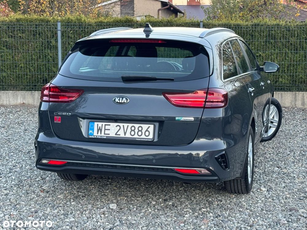 Kia Ceed 1.6 CRDi mHEV M - 4