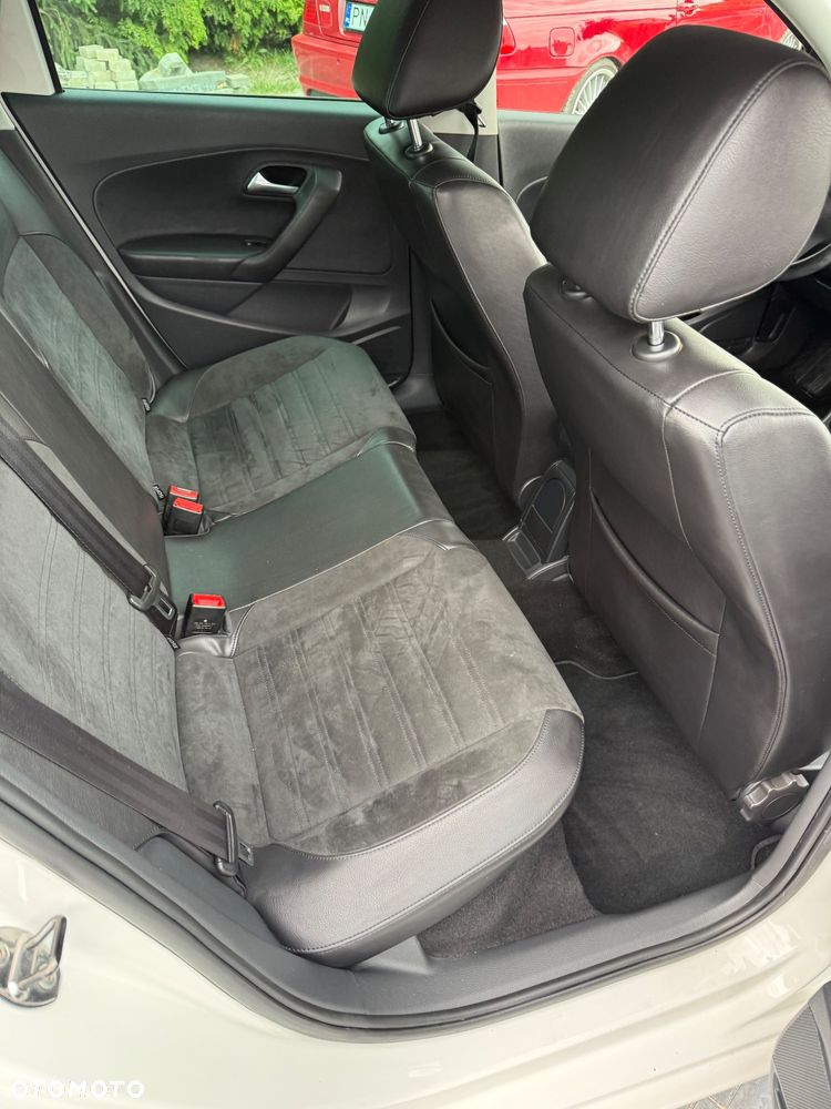 Volkswagen Polo 1.4 16V Highline - 22