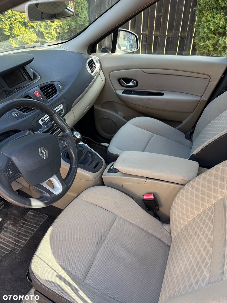 Renault Scenic 1.4 16V TCE Expression - 8