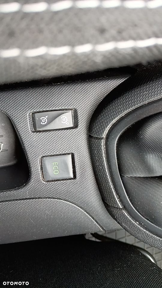 Renault Clio - 16