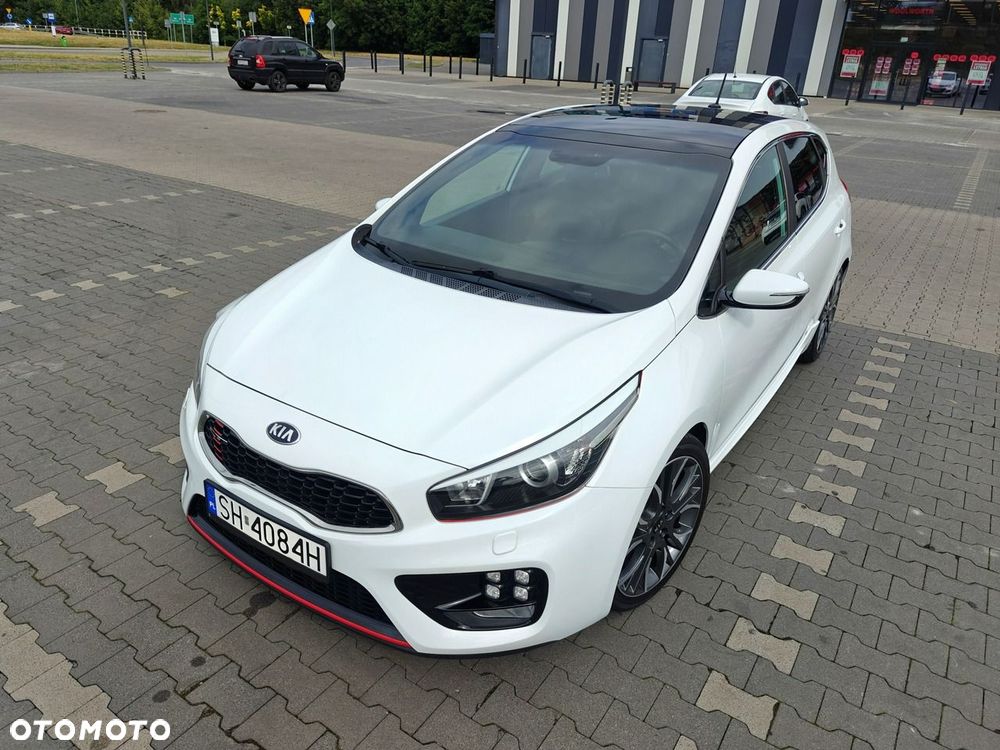 Kia Ceed - 9