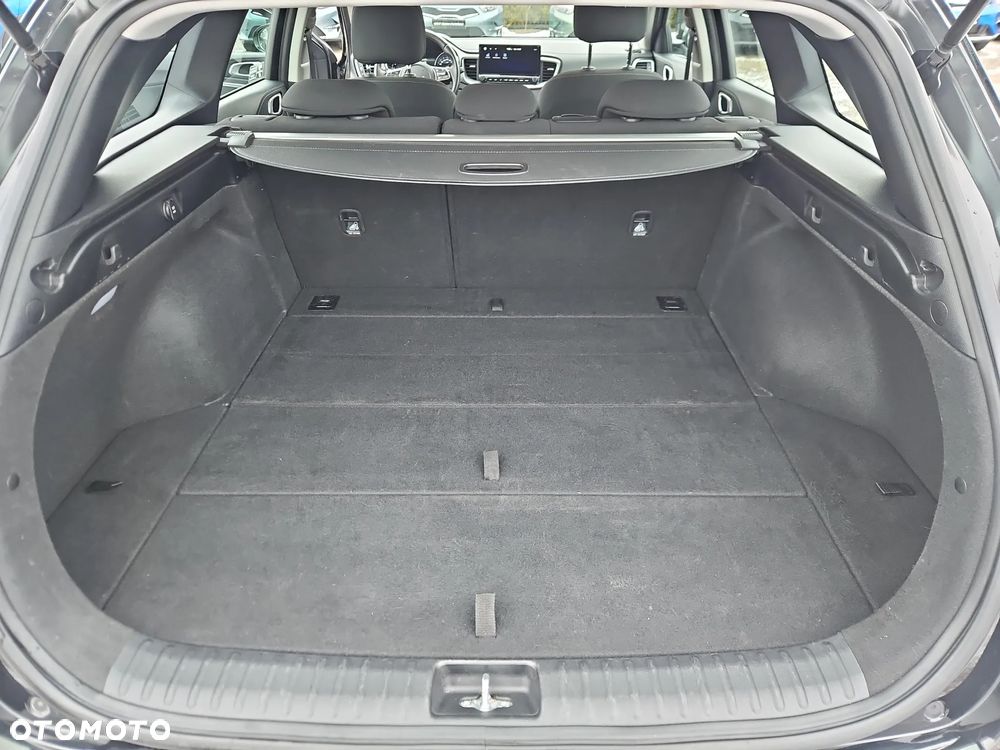 Kia Ceed 1.5 T-GDI M DCT - 22