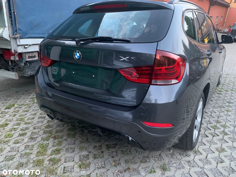BMW X1 sDrive18d Sport Line - 3