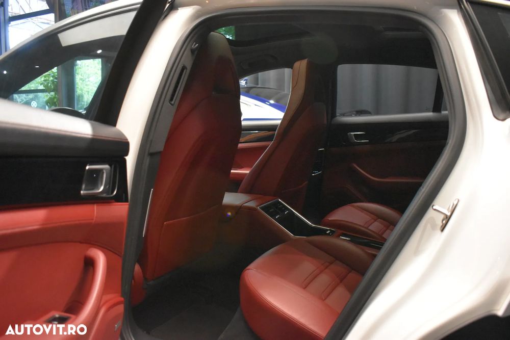 Porsche Panamera - 7