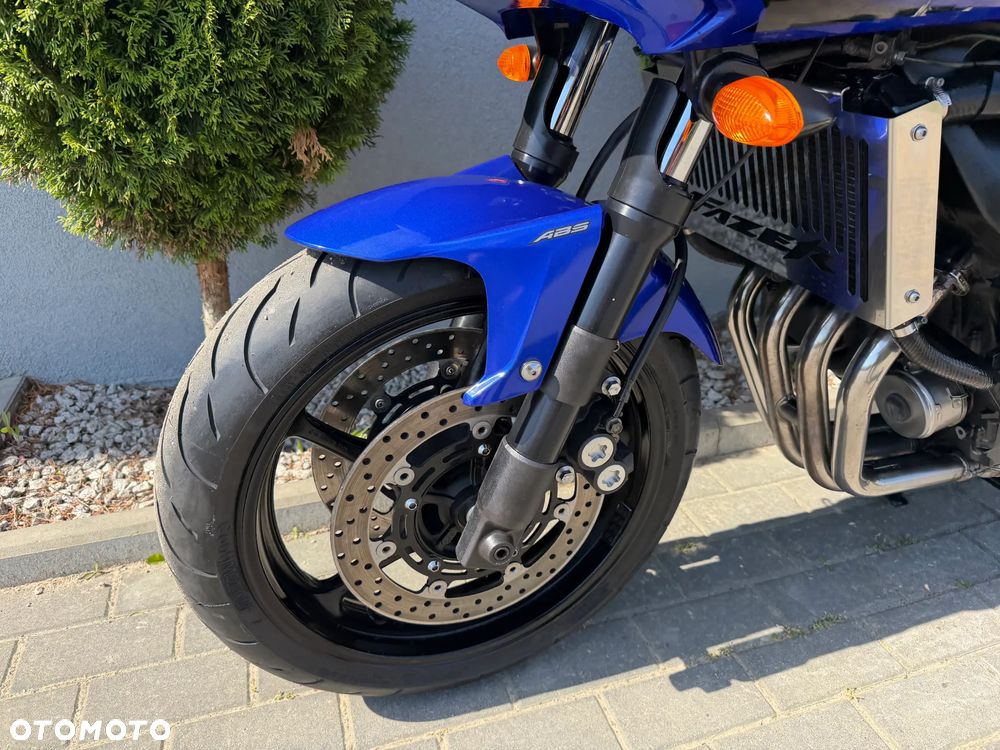 Yamaha FZ - 30