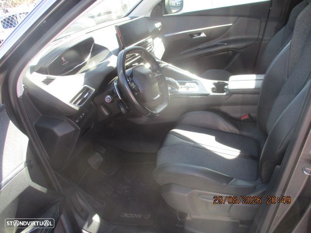 Peugeot 3008 1.5 BlueHDi Allure EAT8 - 9
