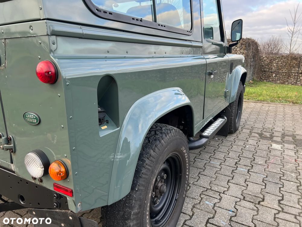 Land Rover Defender 90 DPF SE - 14