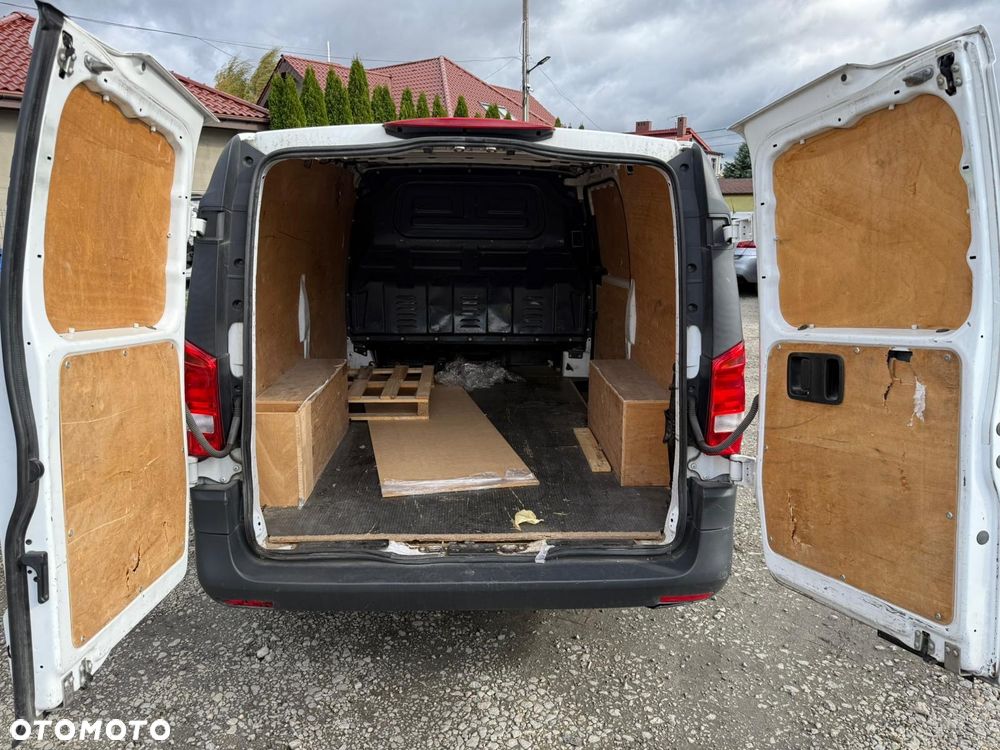 Mercedes-Benz Vito - 11