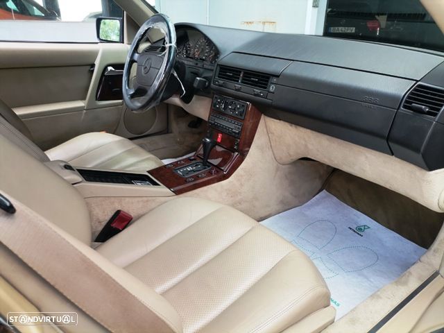 Mercedes-Benz SL 300 - 12