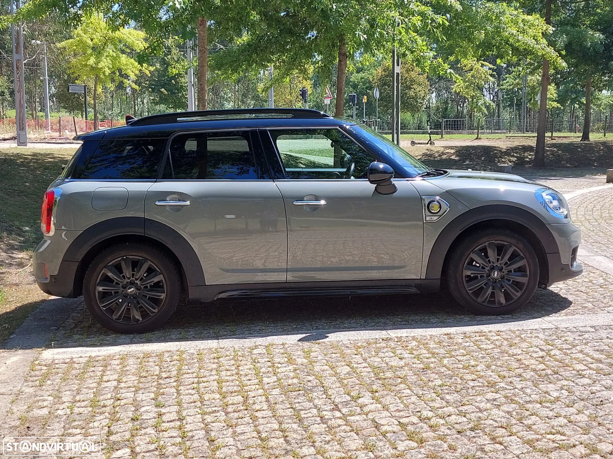 MINI Countryman Cooper SE ALL4 Auto - 1