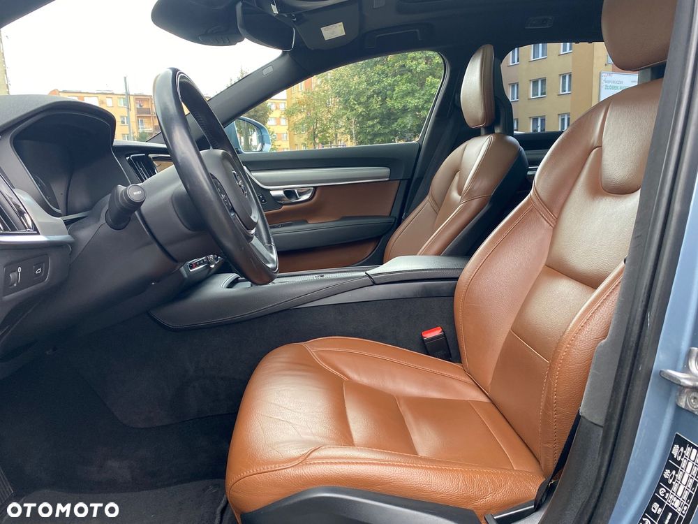 Volvo V90 D4 Inscription - 8
