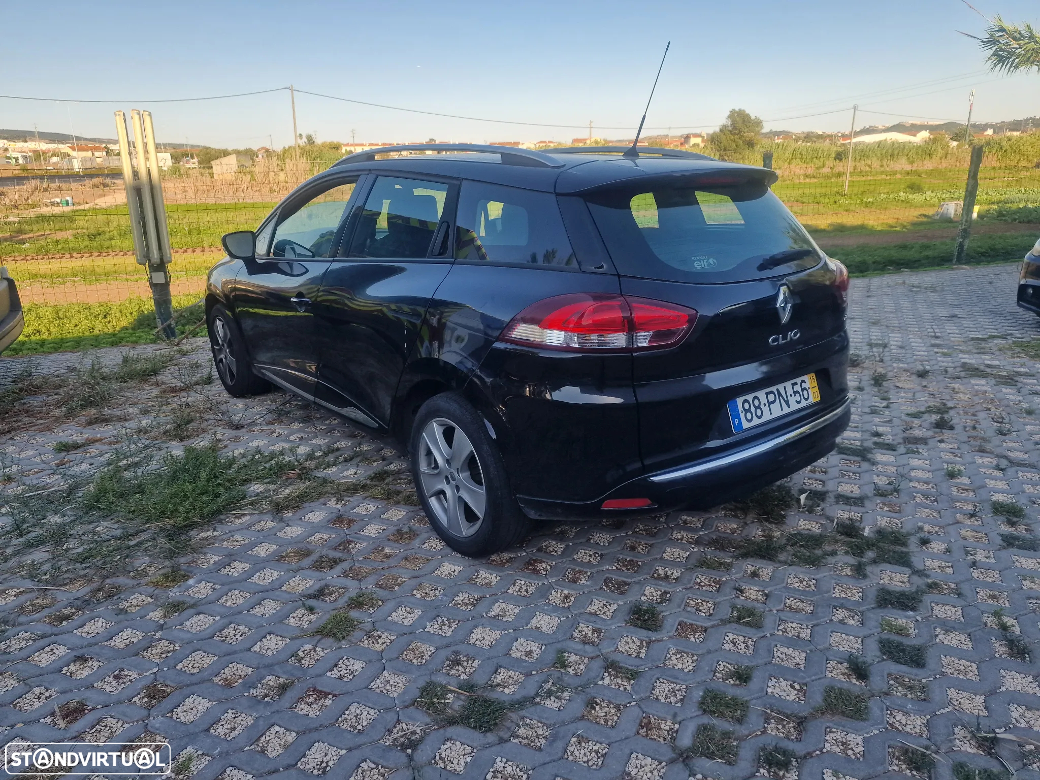 Renault Clio Sport Tourer 1.5 dCi Dynamique S - 3