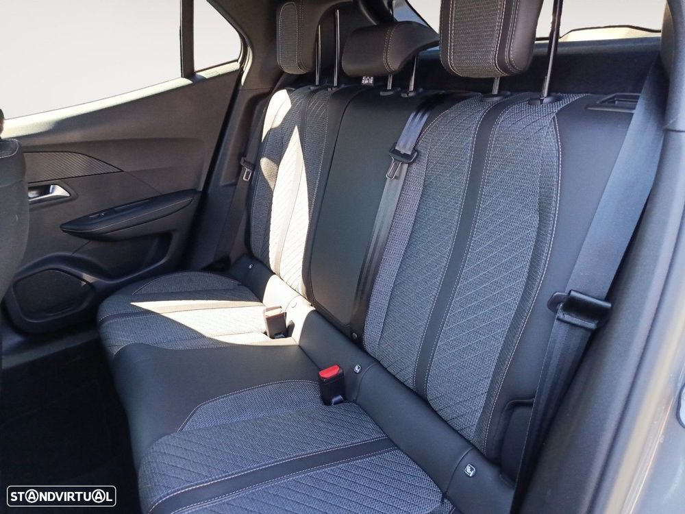 Peugeot 2008 1.2 Hybrid Allure e-DCS6 - 13