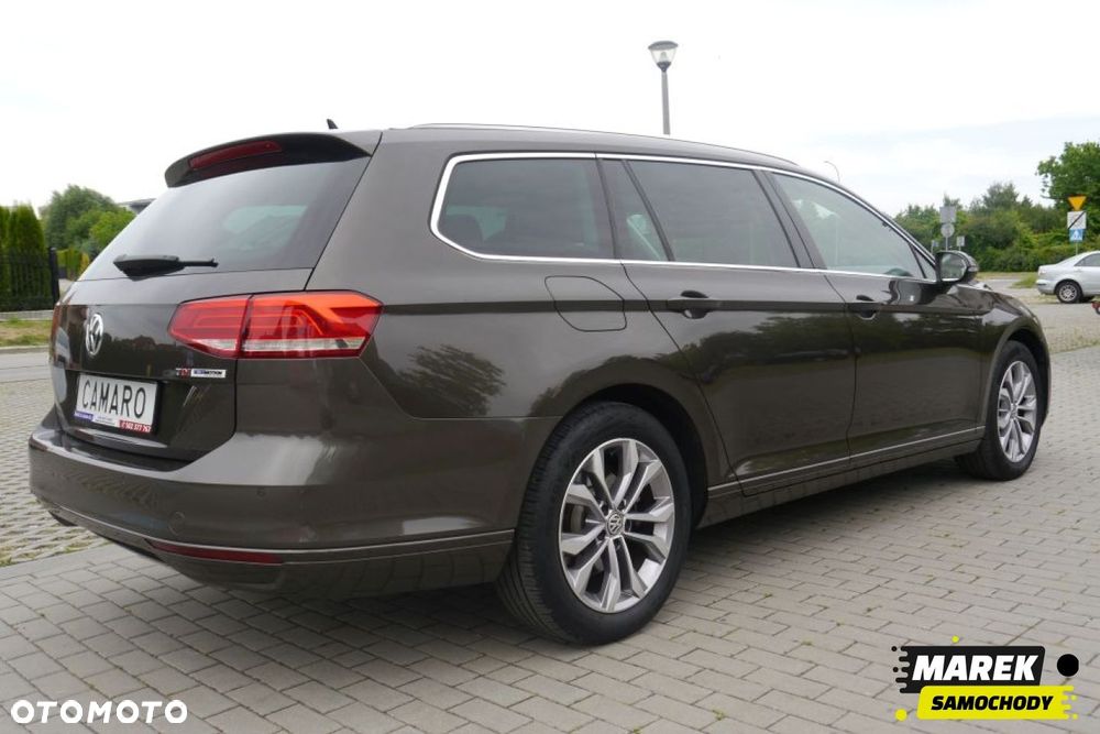 Volkswagen Passat - 4