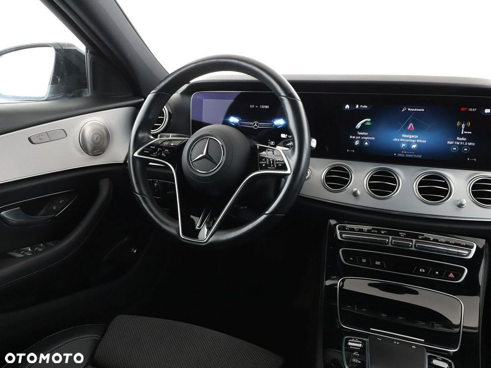 Mercedes-Benz Klasa E 300 de Avantgarde - 17