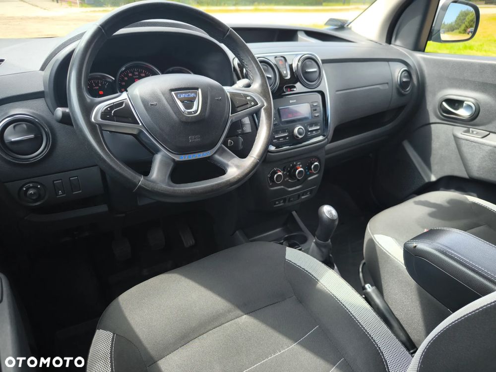Dacia Dokker 1.6 SCe Stepway - 11
