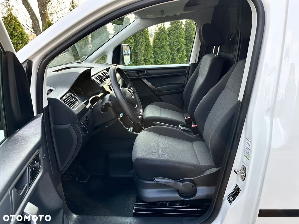 Volkswagen Caddy - 10