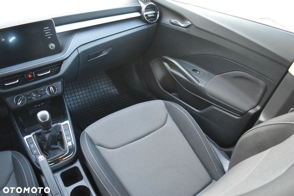 Skoda Fabia 1.0 Ambition - 19