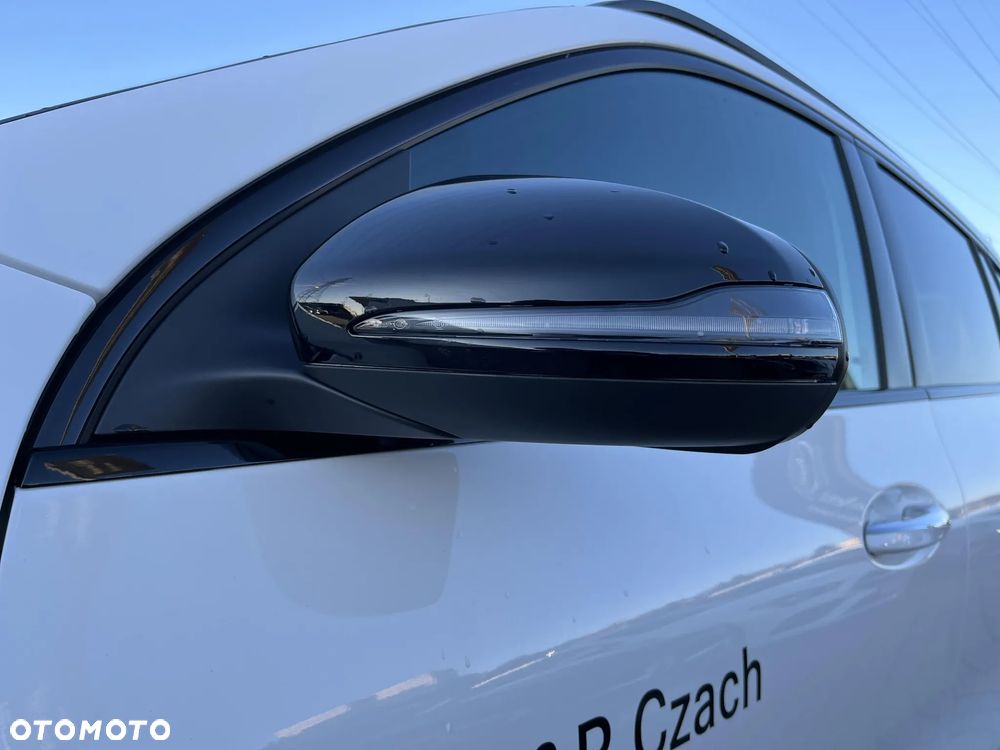 Mercedes-Benz EQA - 31