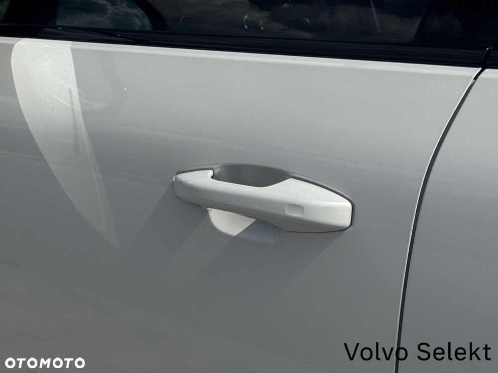 Volvo XC 40 - 38