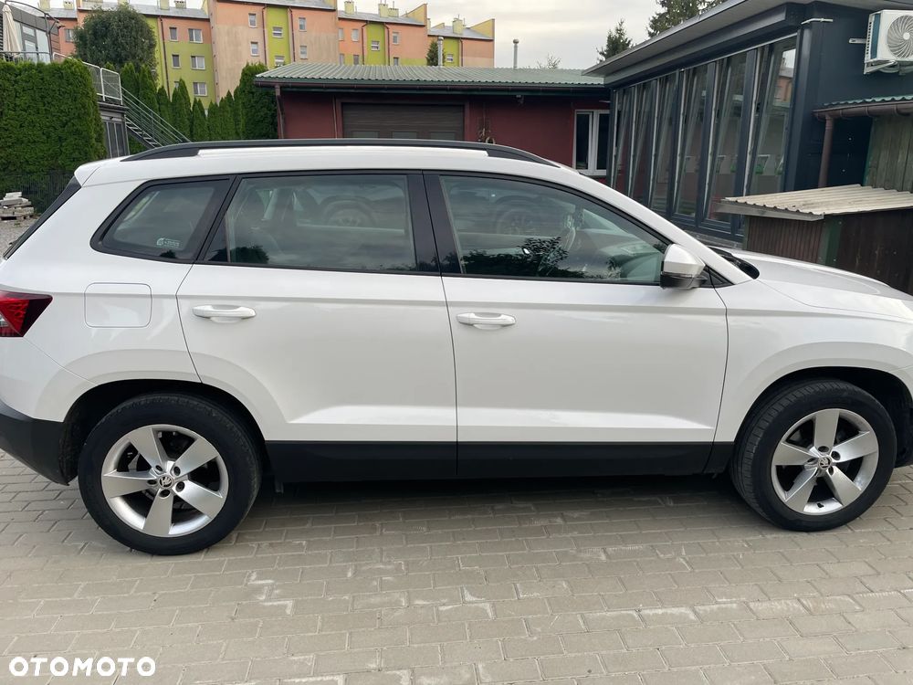 Skoda Karoq 1.5 TSI ACT 4x2 Ambition - 4
